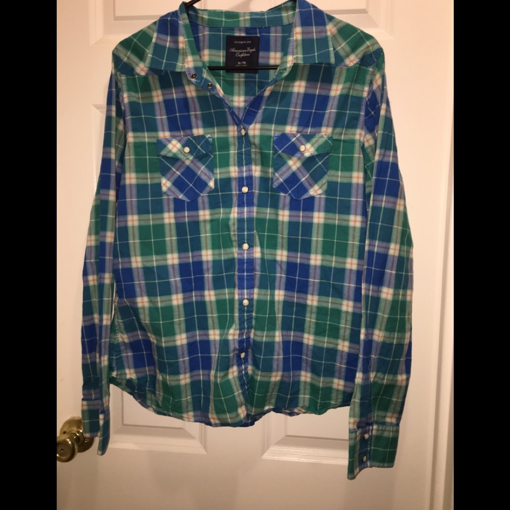 American eagle button up